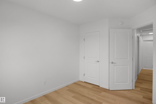 1312 9 Street Nw, Edmonton, AB - Indoor Photo Showing Other Room