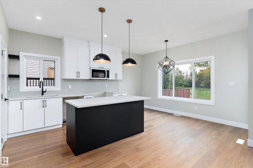 14 Southbridge Drive, Calmar, AB - Indoor Photo Showing Kitchen