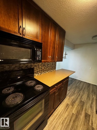 203 10415 93 Street, Edmonton, AB 