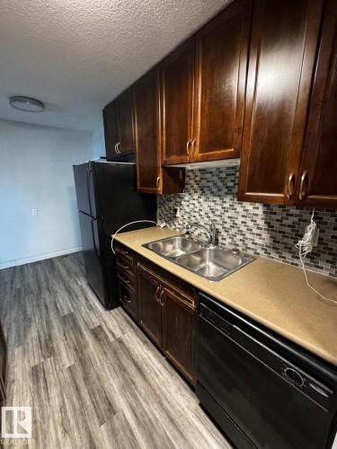 203 10415 93 Street, Edmonton, AB 
