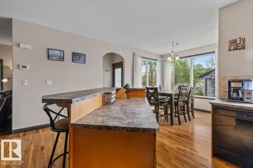 5015 Thibault Way, Edmonton, AB 