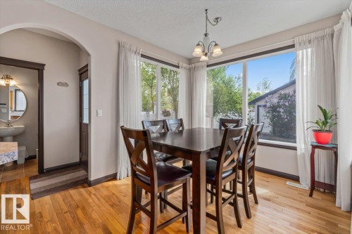 5015 Thibault Way, Edmonton, AB 
