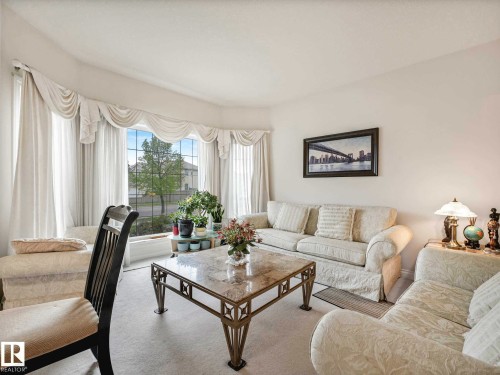11568 15 Avenue, Edmonton, AB 