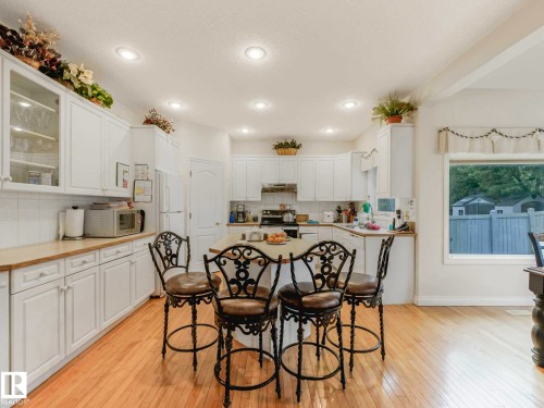 11568 15 Avenue, Edmonton, AB 