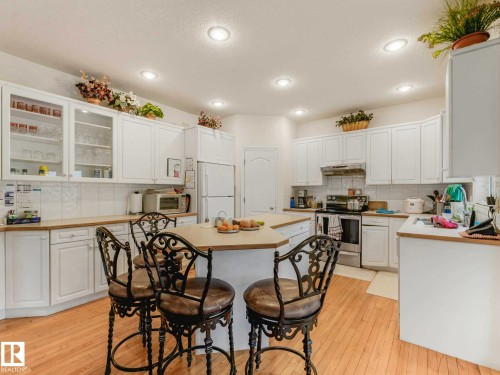 11568 15 Avenue, Edmonton, AB 