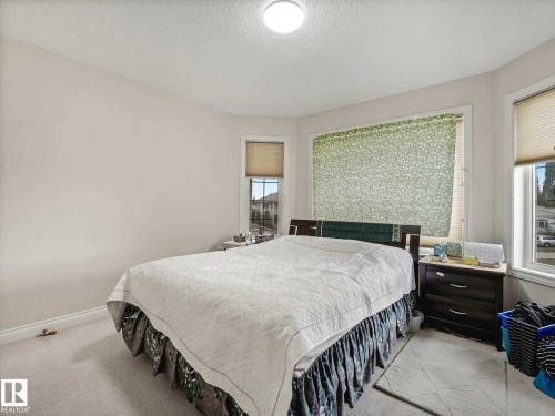 11568 15 Avenue, Edmonton, AB 