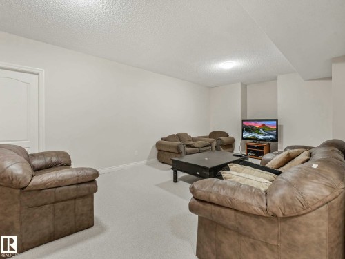 11568 15 Avenue, Edmonton, AB 