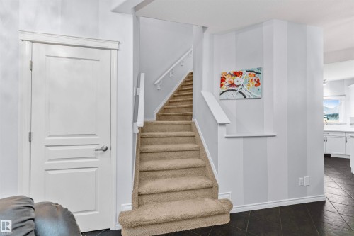 4613 Crabapple Run, Edmonton, AB 