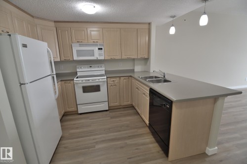 203 6220 134 Avenue, Edmonton, AB 