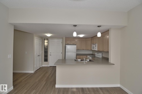 203 6220 134 Avenue, Edmonton, AB 