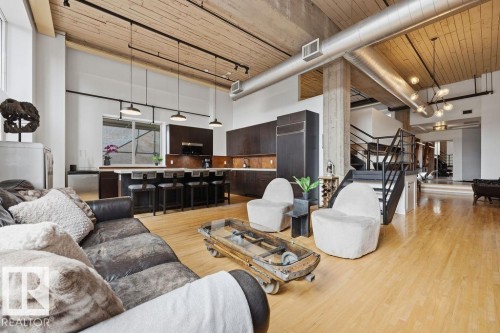 104 10330 104 Street, Edmonton, AB 