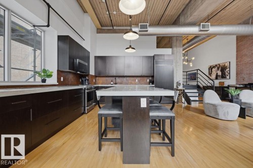 104 10330 104 Street, Edmonton, AB 