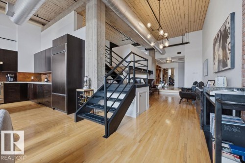 104 10330 104 Street, Edmonton, AB 