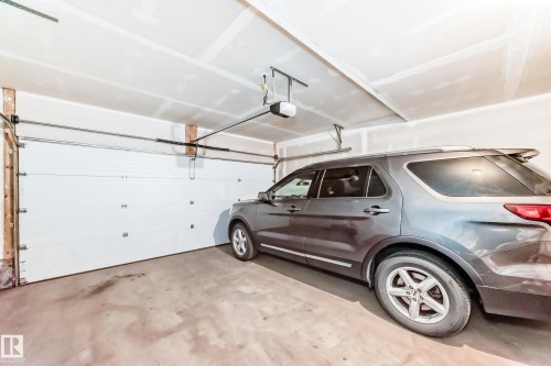 67 17832 78 Street, Edmonton, AB - Indoor Photo Showing Garage