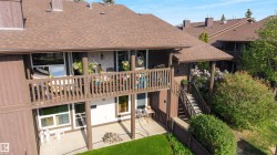 241 SURREY GARDENS Gardens  Edmonton, AB T5T 1Z3
