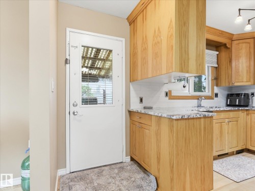 3548 65 Street, Edmonton, AB 