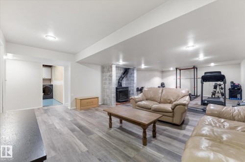 5411 49 Street, Stony Plain, AB 