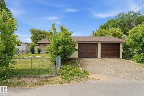 5411 49 Street, Stony Plain, AB 
