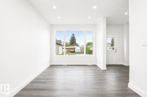 8731 154 Street, Edmonton, AB - Indoor Photo Showing Other Room