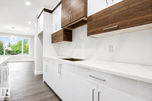 8731 154 Street, Edmonton, AB - Indoor Photo Showing Kitchen With Upgraded Kitchen