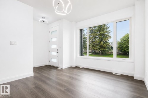8731 154 Street, Edmonton, AB - Indoor Photo Showing Other Room