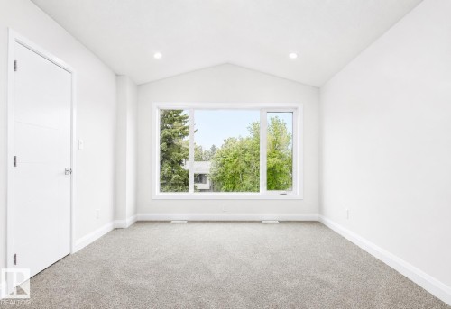 8731 154 Street, Edmonton, AB - Indoor Photo Showing Other Room