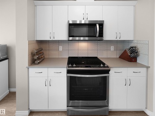 9008 Cooper Link Link, Edmonton, AB 