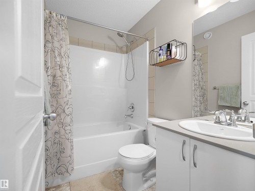 9008 Cooper Link Link, Edmonton, AB 