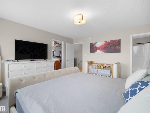 9008 Cooper Link Link, Edmonton, AB 