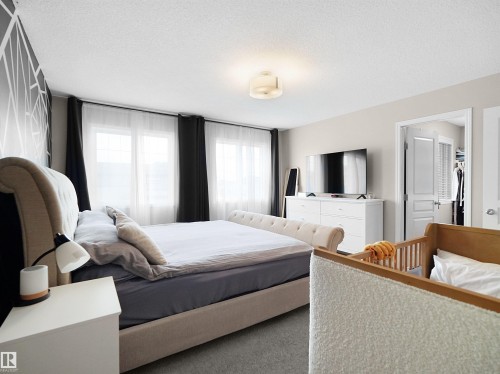9008 Cooper Link Link, Edmonton, AB 