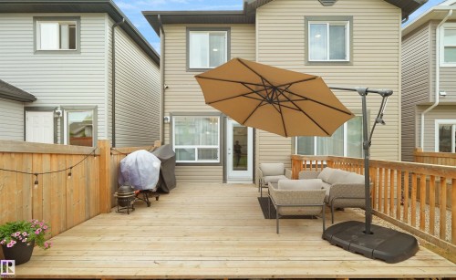 9008 Cooper Link Link, Edmonton, AB 