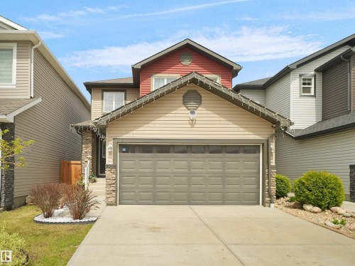 9008 Cooper Link Link, Edmonton, AB 