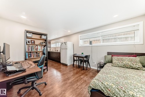 7723 81 Avenue, Edmonton, AB 