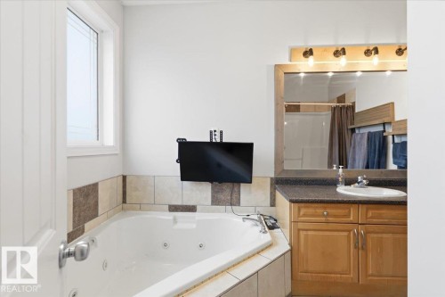 100 Anise Close, Leduc, AB 