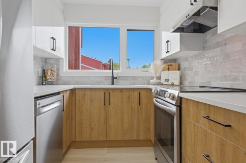 10684 Beaumaris Road, Edmonton, AB 