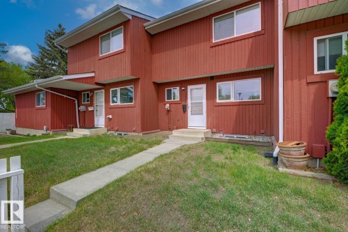 10684 Beaumaris Road, Edmonton, AB 