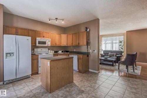49 8403 164 Avenue, Edmonton, AB 