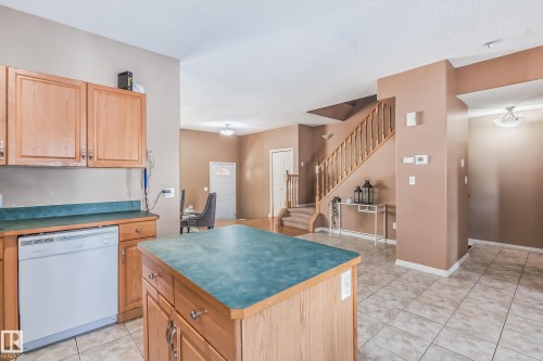 49 8403 164 Avenue, Edmonton, AB 