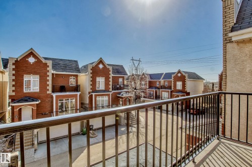 49 8403 164 Avenue, Edmonton, AB 