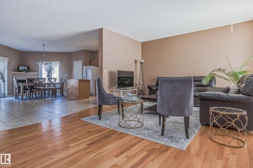 49 8403 164 Avenue, Edmonton, AB 