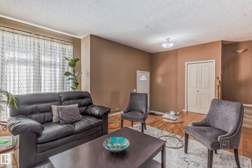 49 8403 164 Avenue, Edmonton, AB 
