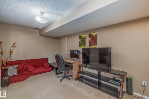 49 8403 164 Avenue, Edmonton, AB 