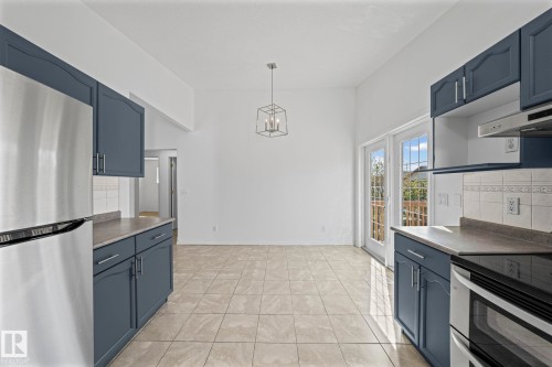 6715 165 Avenue, Edmonton, AB 