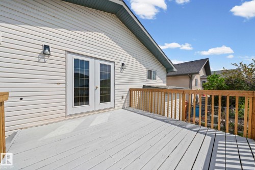 6715 165 Avenue, Edmonton, AB 
