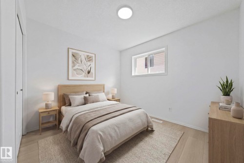 6715 165 Avenue, Edmonton, AB 