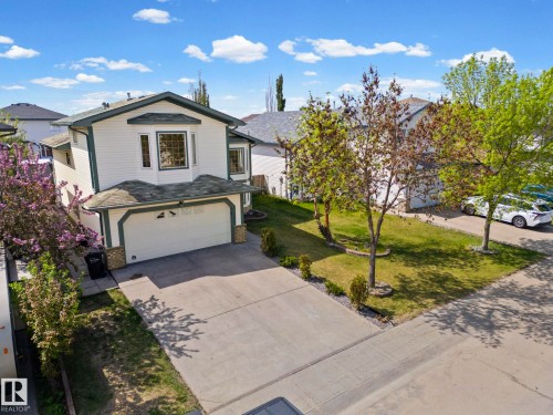 6715 165 Avenue, Edmonton, AB 