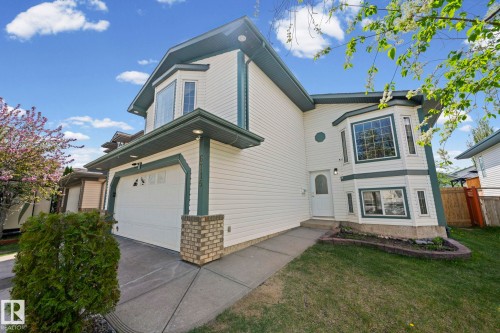 6715 165 Avenue, Edmonton, AB 