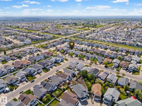 6715 165 Avenue, Edmonton, AB 
