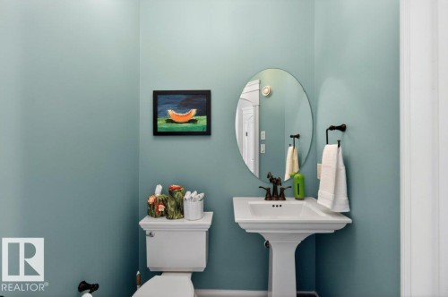 24 Springdale, Sherwood Park, AB - Indoor Photo Showing Bathroom