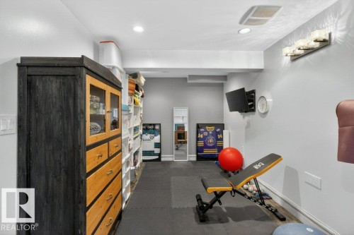 24 Springdale, Sherwood Park, AB - Indoor